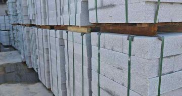 株洲芝麻白路牙石，路侧石