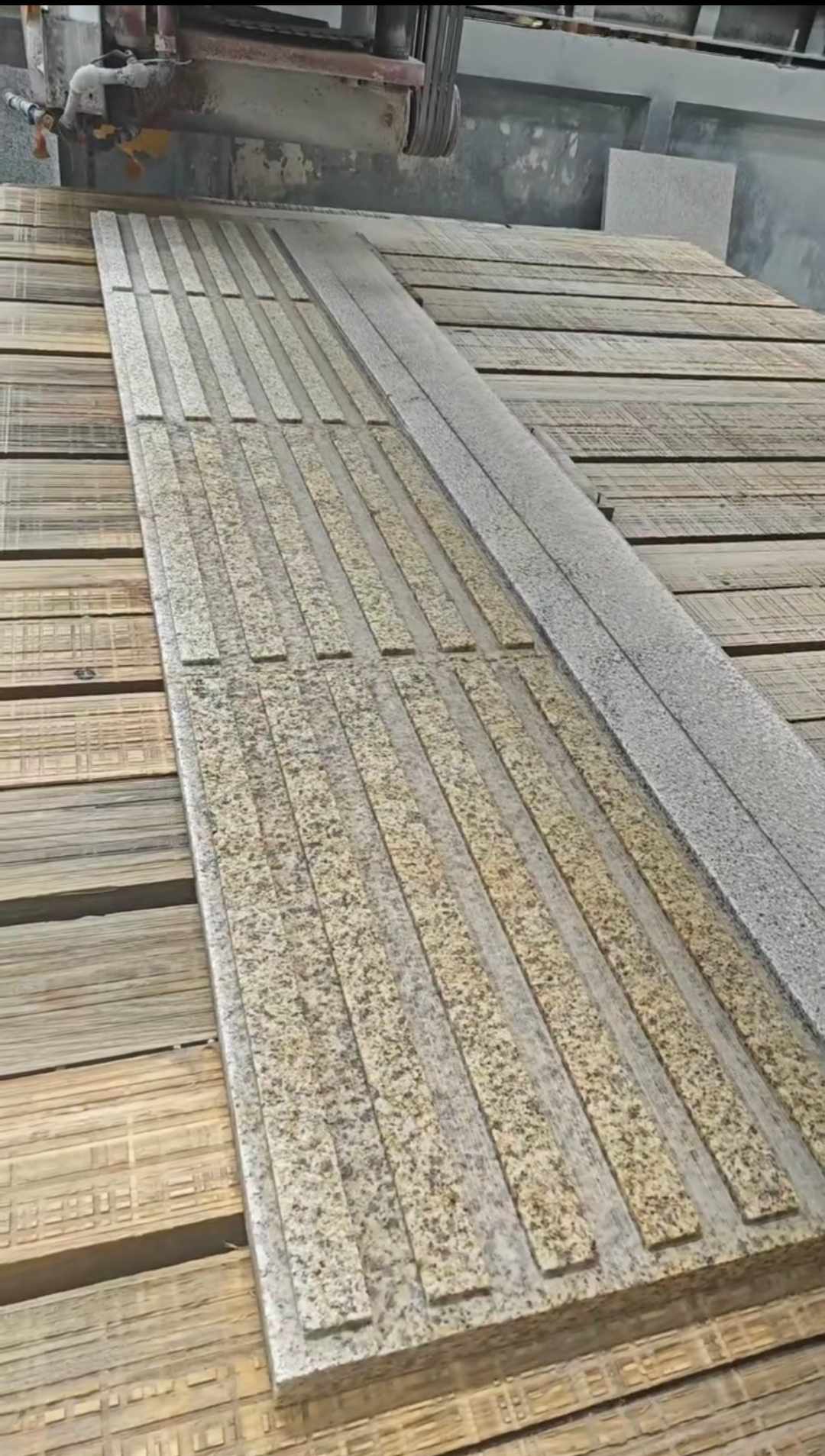 株洲黄金麻盲道石 盲条
